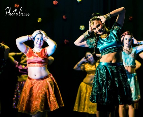 Dansa Saheli. Bollywood